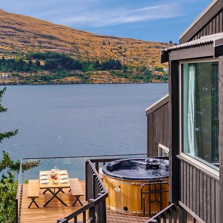 Queenstown Lakefront Dream 4 Bed Dış mekan fotoğraf