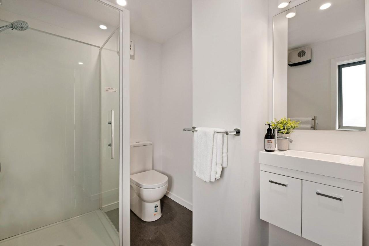 Queenstown Lakefront Dream 4 Bed Dış mekan fotoğraf