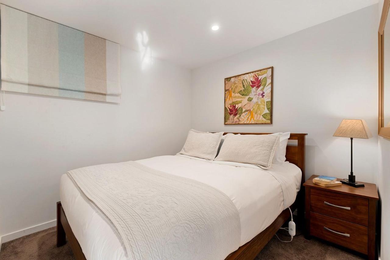Queenstown Lakefront Dream 4 Bed Dış mekan fotoğraf