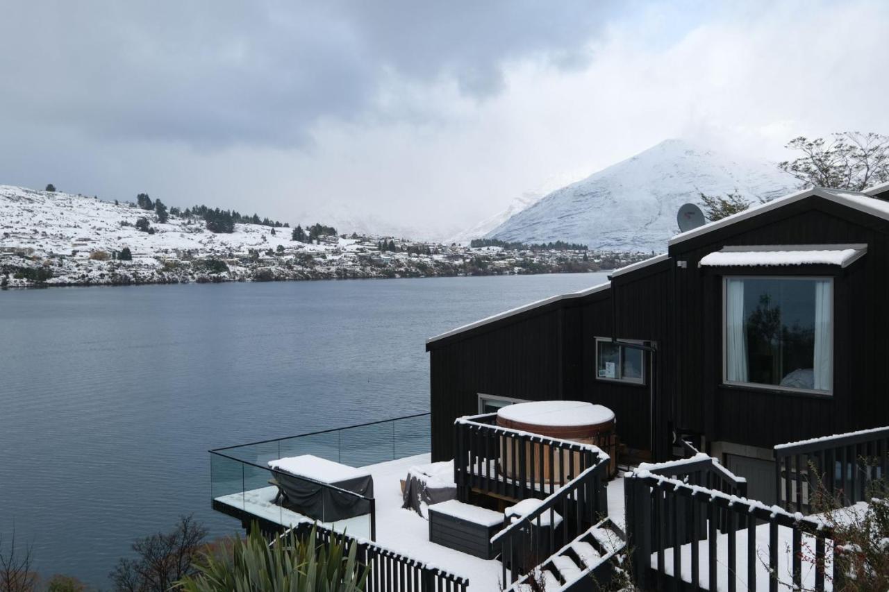Queenstown Lakefront Dream 4 Bed Dış mekan fotoğraf